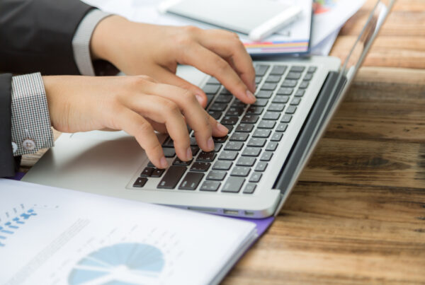obligaciones legales web